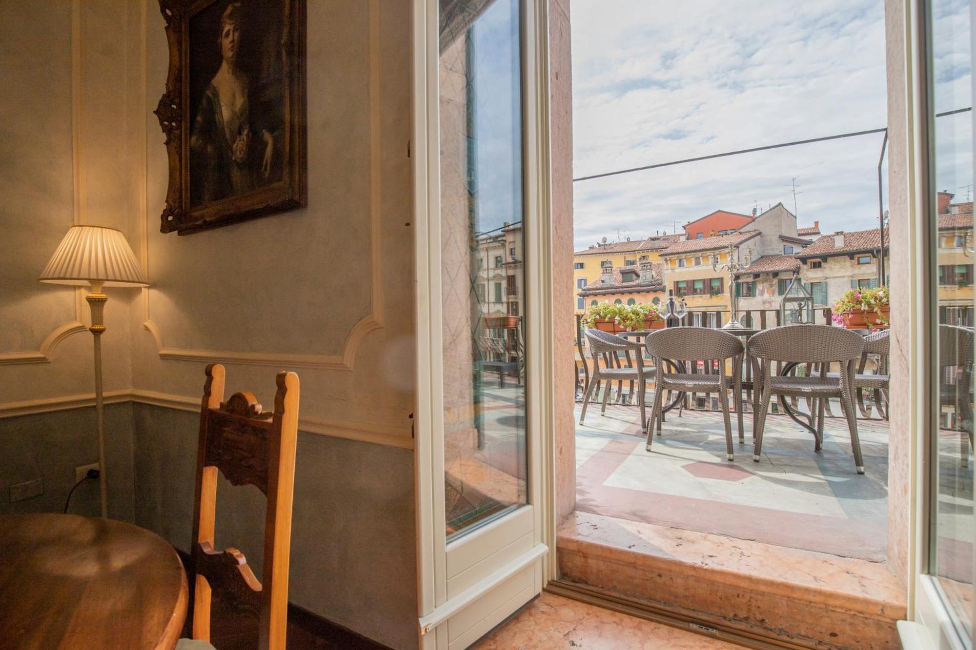Corte Realdi Piazza Erbe Guest house 3*
